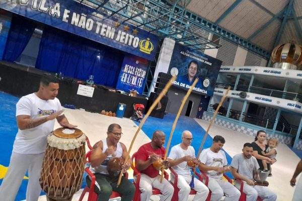 CApoeira_Easy-Resize.com CApoeira_Easy-Resize.com